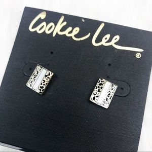 NWT! Cookie Lee Statement Stud Earrings.